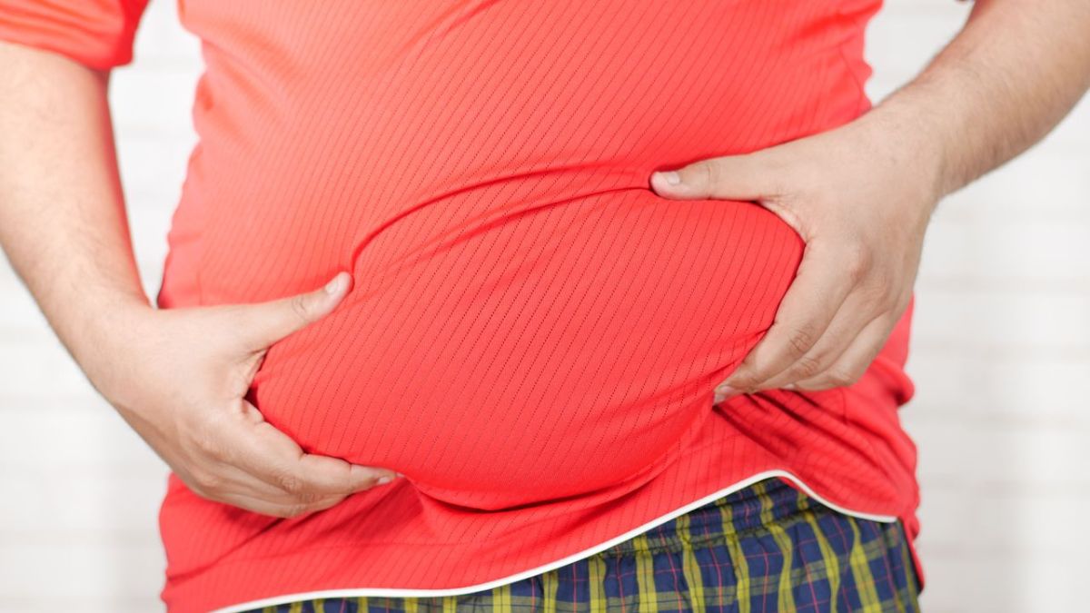 The Puffy Tummy: Why Bloating Builds Through the Day